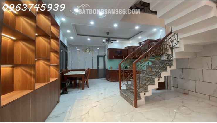 Bán nhà mặt tiền đường số Hiệp Bình Chánh, 95m2, 5 tầng mới, 10.8 tỷ